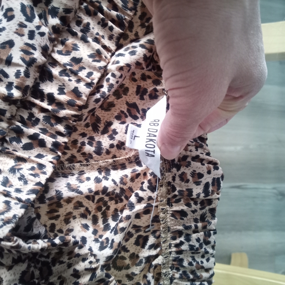 BB Dakota Leopard Print Lounge Shorts - Picture 2 of 4